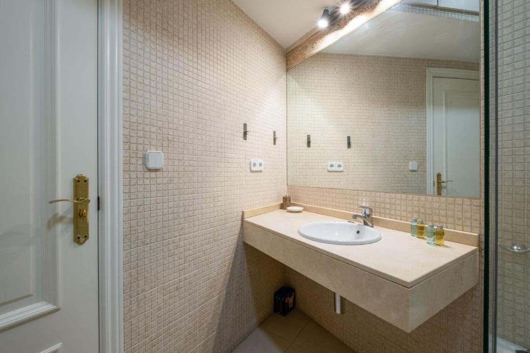 1 Bedroom 1 Bathroom Furnished - Sol - Bright Refurbished - Mintystay Madrid Luaran gambar